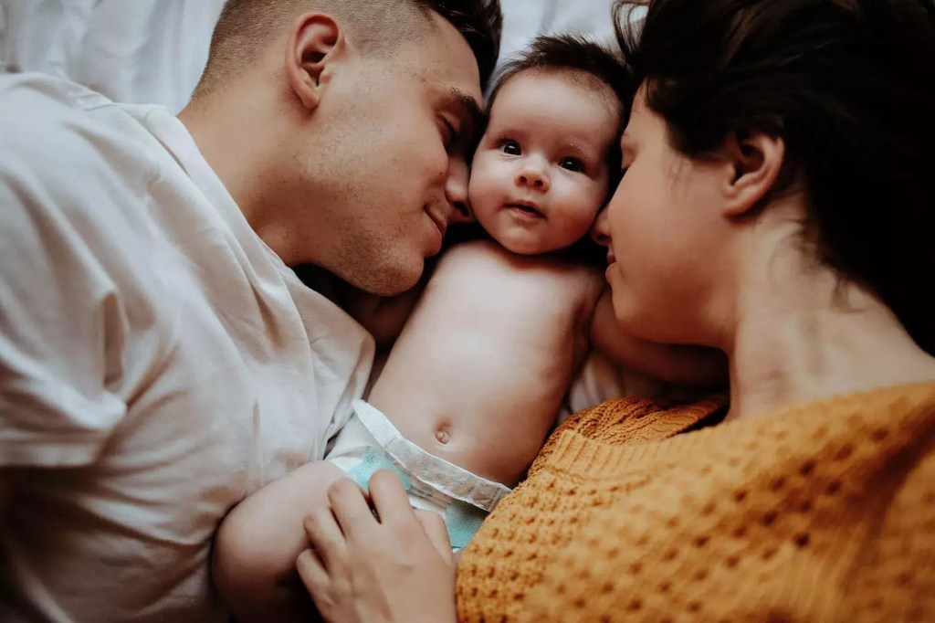 Medela, Breastfeeding, Mama Disrupt, organised breastfeeding